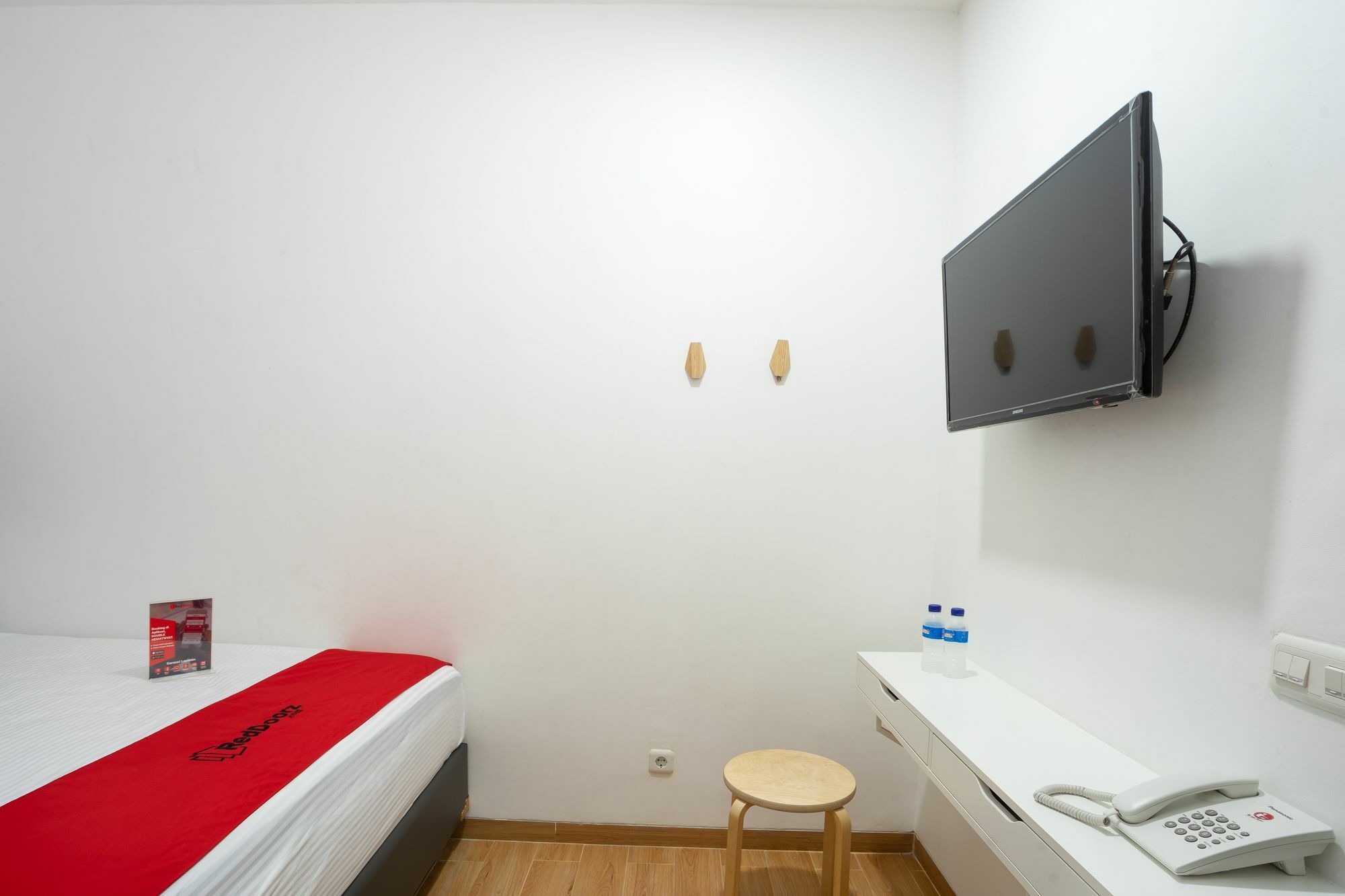 Reddoorz Plus @ Danau Sunter Utara Giacarta Esterno foto
